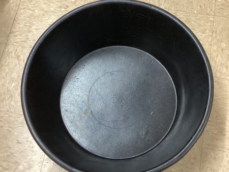 15 Gallon Rubber Feed Pan-BUCKETS Sale