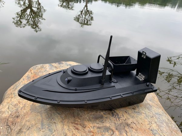 New D11 Fishing Tool Smart RC Bait Boat Boy Toys Dual Motor Fish Finder Ship Boat Remote Control 500m Fishing Boats Speed Boat For Sale